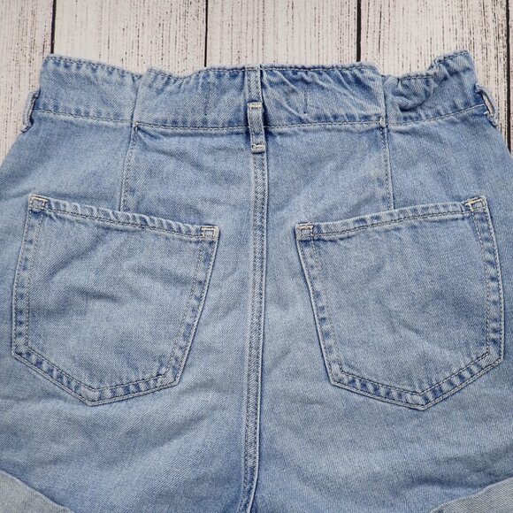 HOLLISTER Size 3 / 26 Mom Shorts Curvy Ultra High Rise Paper Bag - Picture 4 of 8